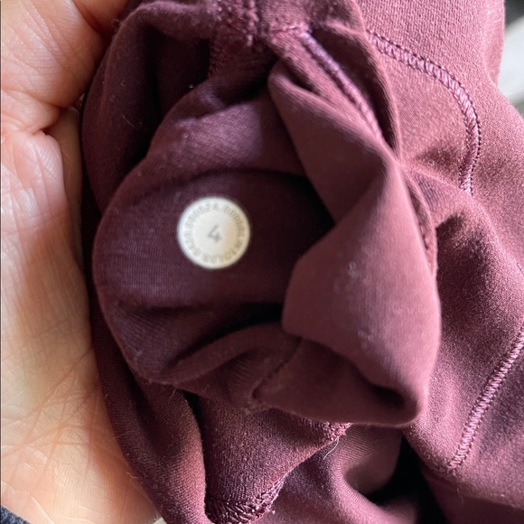 Lululemon Athletica High-Waisted Burgundy Leggins Size: 4 - Picture 8 of 10